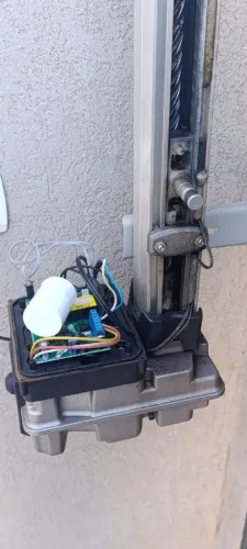 Técnico de motor de portão 