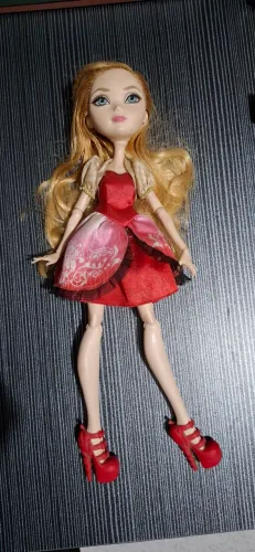 Boneca Apple White Original Mattel Ever After High Usada