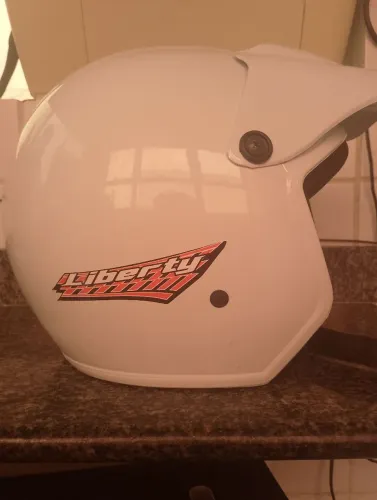 Vendo Capacete Urbano S/viseira 75,00