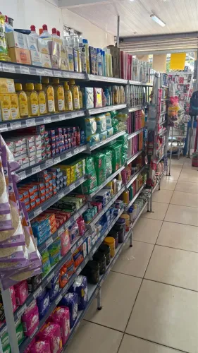 Vendo um Supermercado faturando 300mil mês no jardim Clarissa em Goiânia. Acima do Hugol!!