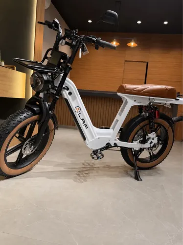 Bike Elétrica (CONFORT) LAF 1000w (Branca) (ZERO KM - SOMOS LOJA) 