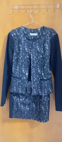 Conjunto Saia e Blazer