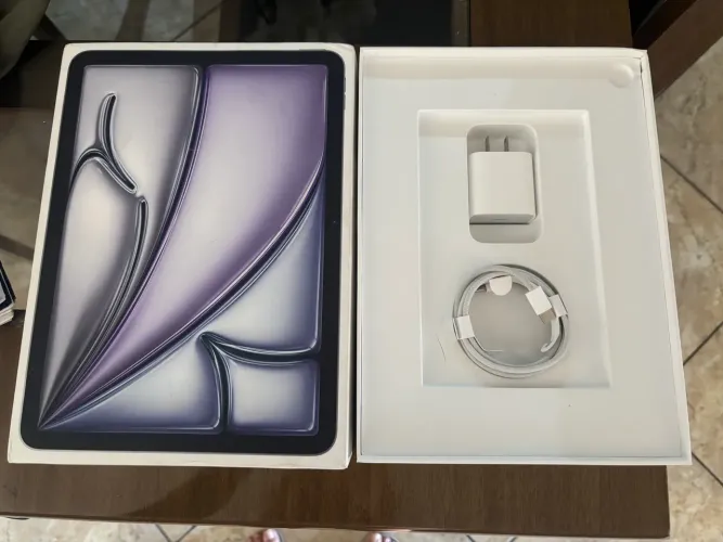 Vende-se Ipad Air 11- Inch (M3) Wi-Fi