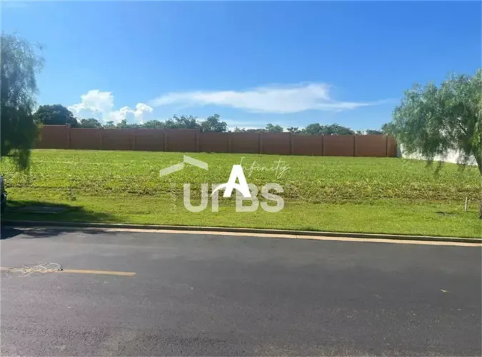 Terreno em condomínio com 496m² à venda no Alphaville 2