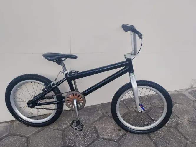 Bicicleta Cross Mônaco Aro 20 de Alumínio Baik Top para vender logo.