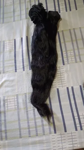 CABELO HUMANO ONDULADO E CONFECCIONADO NA TELA, 300 GM DE 60 CTM POR 850 REIAS