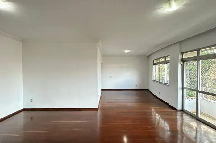 Apartamento à Venda - São José, 4 Quartos, 145 m2