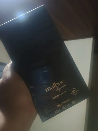 Os 2 perfumes por R$400