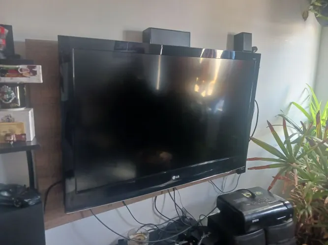 Tv 42 polegadas LG, não smart
