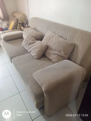 Sofá que cabe 3 pessoas
