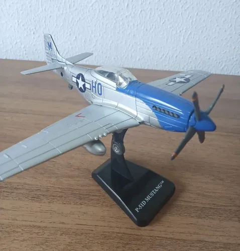 Miniatura Avião P-51D Mustang
