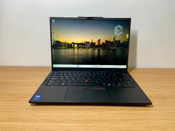 THINKPAD E14 CORE ULTRA 5 16GB 512GB SSD 14 POL FHD+
