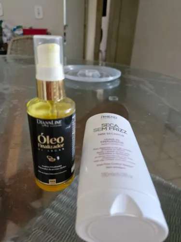 Creme de pentear e reparador de pontas