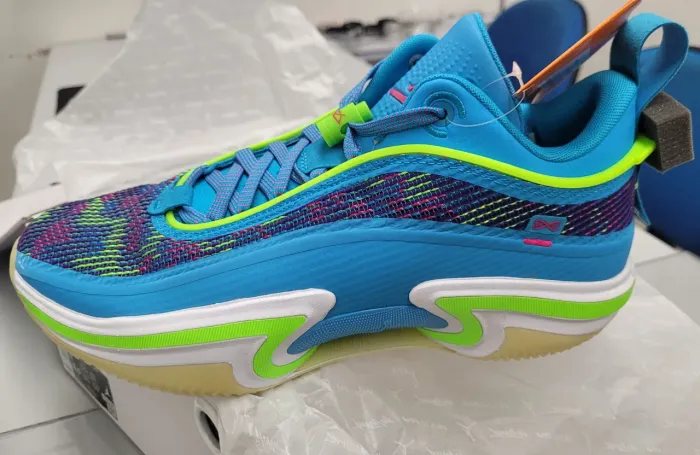 Tênis Jordan Nike Marvel Low Luka - 43