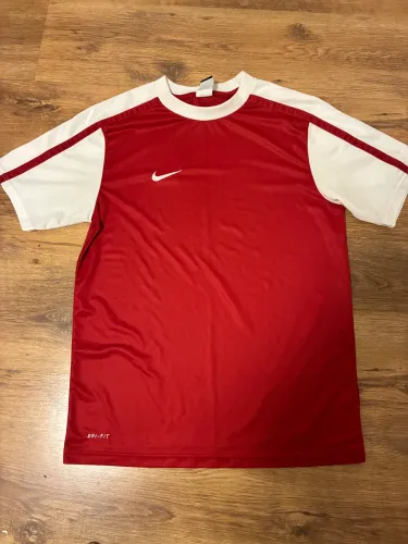 Camiseta Nike original. Tamanho médio. Estado de nova