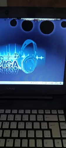 Vendo notebook Sony vaio i3 tudo funcionando perfeitamente já com virtual DJ e sampler