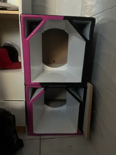 Caixa de médio de 12 