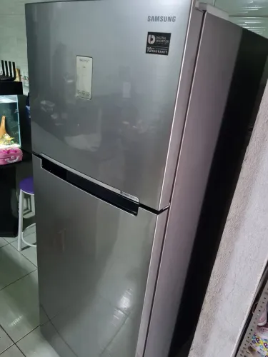 Geladeira Samsung 460l com defeito