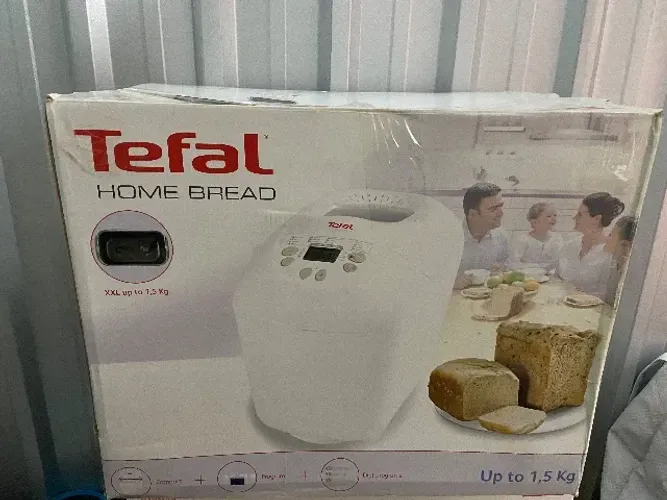 MÁQUINA DE FAZER E ASSAR PÃES CASEIROS NOVA NUNCA USADA IMPORTADA DA DINAMARCA 