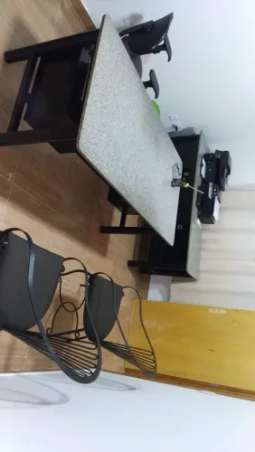 Mesa e balcão de mármore para escritório