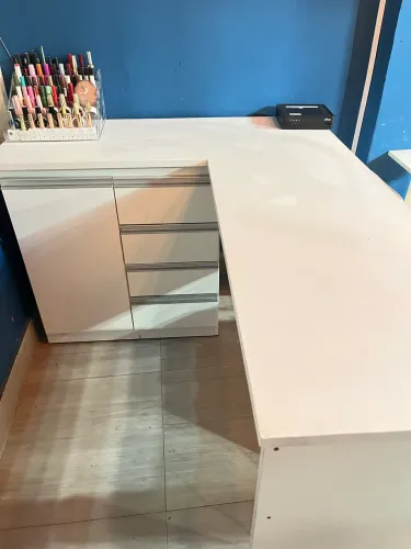 Mesa de manicure ou escritório