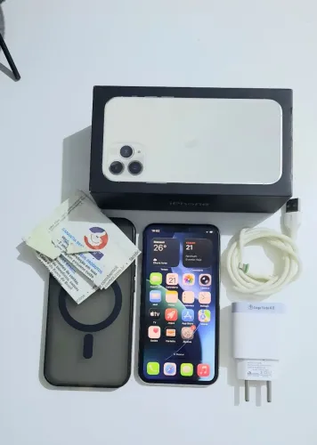 iPhone 11 PRO, 64GB, Face ID, 100% Bateria, Sem marcas, C/ Nota Fiscal 