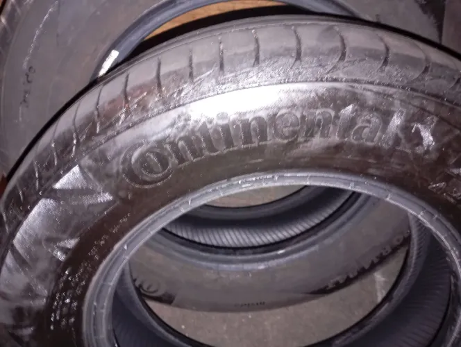 Vendo os 4 Pneus Continental 175 70 14.