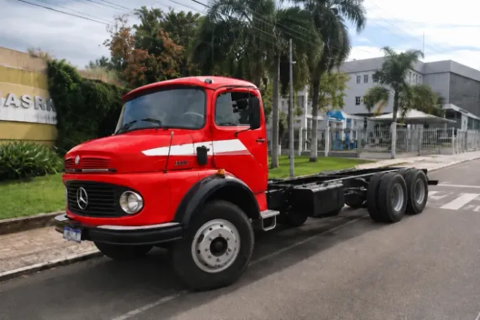 ? VENDE-SE - Chassi com Cabine Mercedes-Benz 1113 , FOTO ILUSTRATIVA