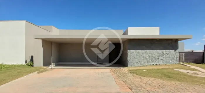 Casa Térrea 4 Suítes no Condomínio Jardins Itália codigo: 361064