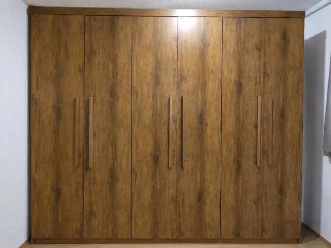 Guarda-Roupa Casal 6 Portas | 100% Conservado | Grande | R$ 2.600