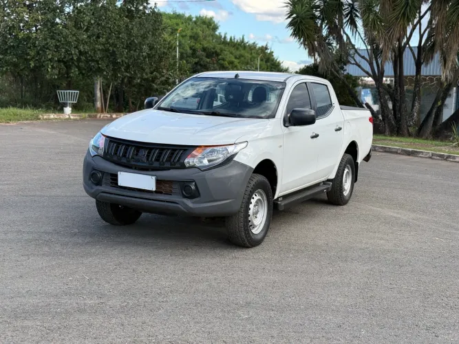 Mitsubishi L200 Triton Sport GLS 2.4 CD Diesel Aut. 2022