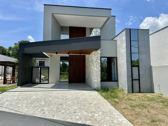 Casa Duplex no Mosaico Ponta Negra 3 Suítes 198m² com Sistema Solar