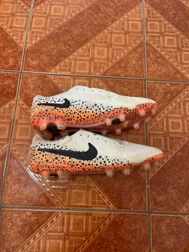 Chuteira da Nike
