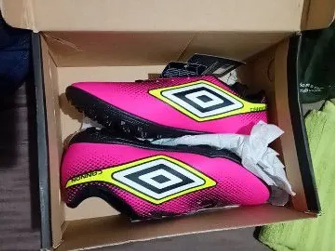 Chuteira Umbro 34 Original
