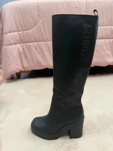 Bota Schütz