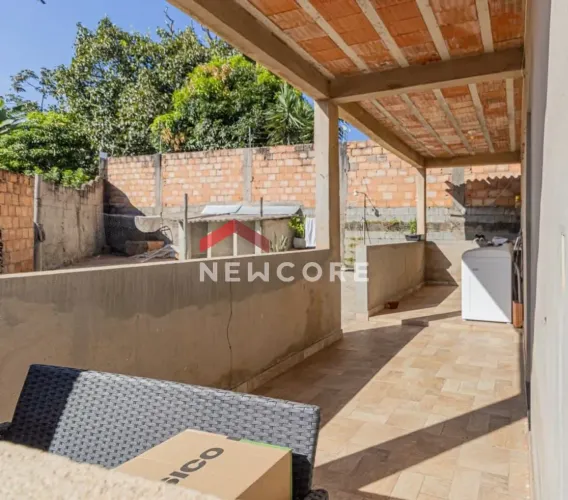 Casa em Rua Cinco - Chácara Del-Rey - Contagem/MG