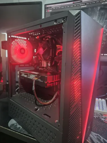 PC Gamer i5 + RX 590 | 16GB RAM | SSD 240GB - Roda tudo em Full HD