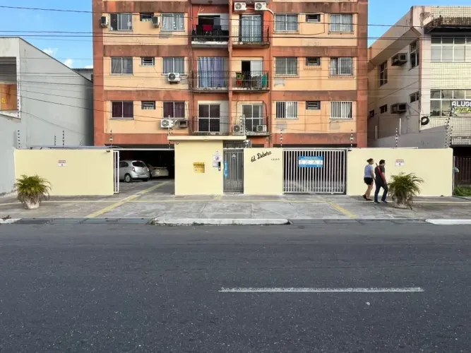 APARTAMENTO A VENDA NA BATISTA CAMPOS, 2 QUARTOS, VAGA DE GARAGEM