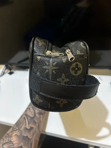 Necessaire Louis Vuitton