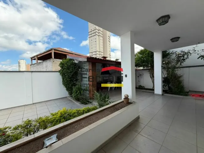 Casa assombrada em Rua Fechada no Alto de Santana