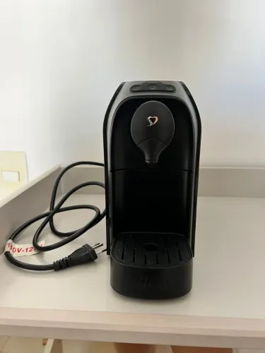 Cafeteira Espresso Passione Preta Automática - TRES 3 Corações