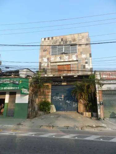 Venda Galpão Coberto com 230 m² 2 banheiros 2 escritórios, São Lourenço - Niterói - RJ
