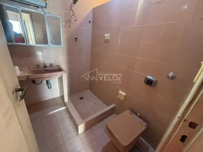 Apartamento : / Residencial / Laranjeiras