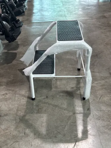 Escadinha de 2 degraus