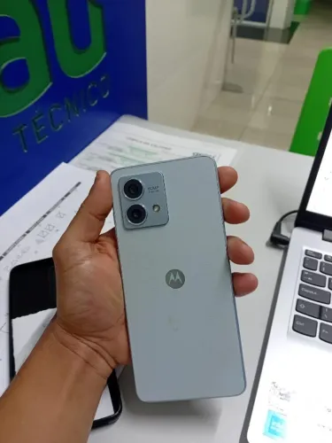 Celular Motorola G84 5G 256g de MEMORIA INTERNA (sem marcas de uso, 13 meses de uso)