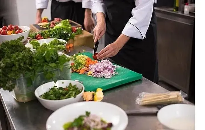 Cozinheiro(a) com experiência