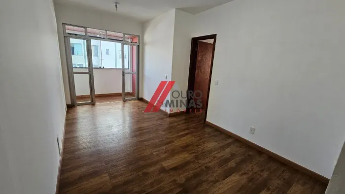 Lindo apto 3 qtos com varanda, suite, área de lazer, 1 vaga, próximo a Câmara Municipal