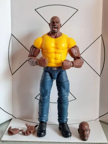 Marvel Legends - Luke Cage