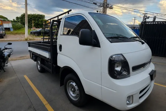 Kia Motors Bongo K-2500 2.5 4X4 TB Diesel 2025