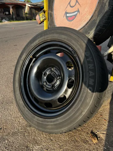 ? Jante de ferro aro 15 + pneu 185/60 ? R$ 400